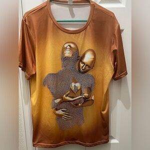 Artistic Graphic T-Shirt in Brown and Gold. NEW

IMAGE IS ALSO ON THE BACK